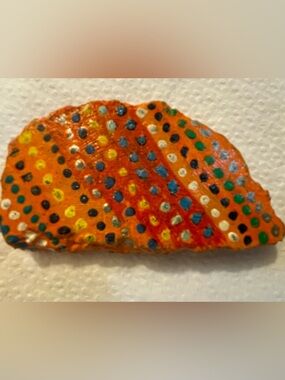 Hand-Painted Orange Decorative Shell Accent..0.20 lb. (1/4 pound)